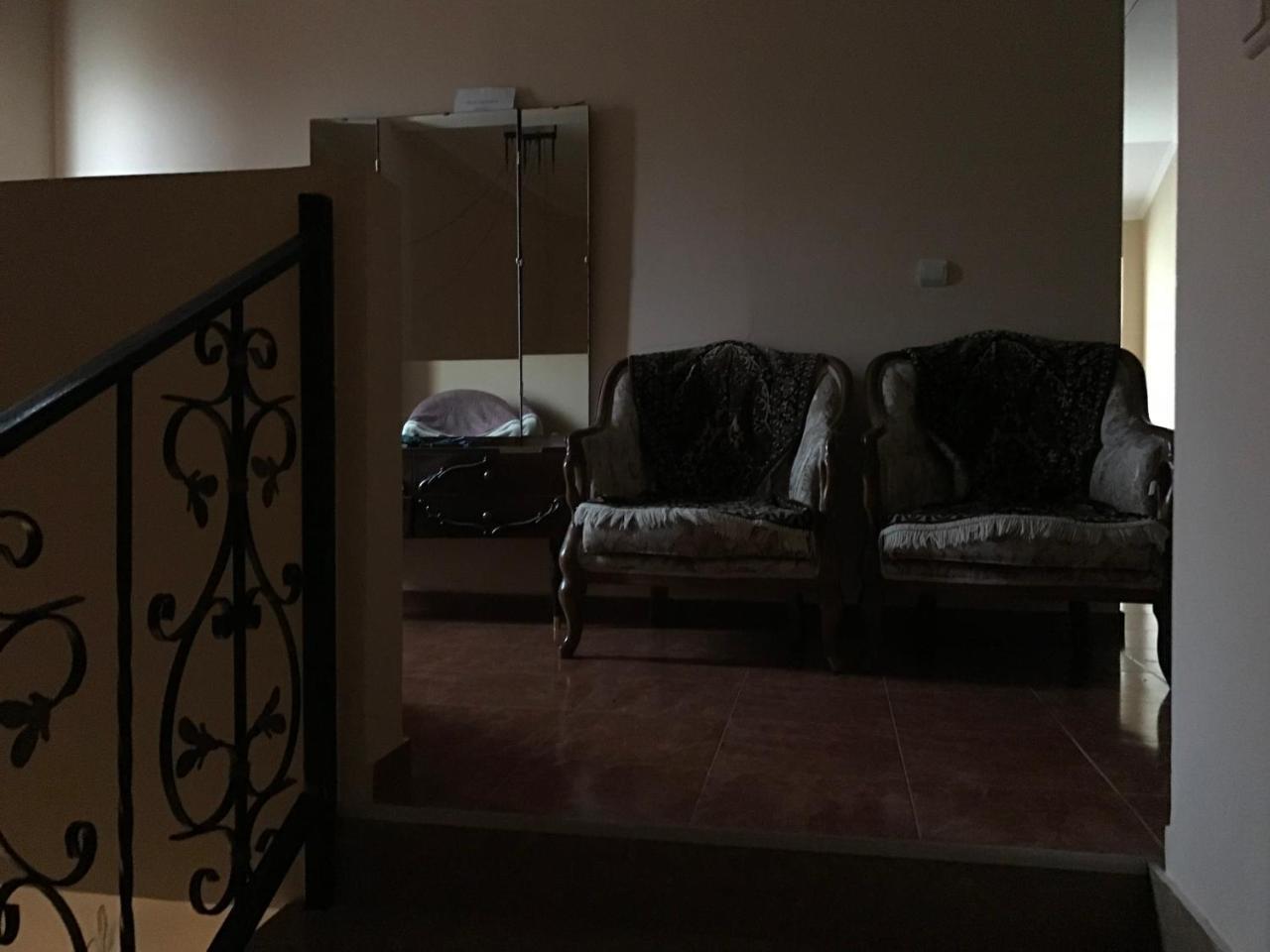 Temo'S Guesthouse Sarpi Exterior photo